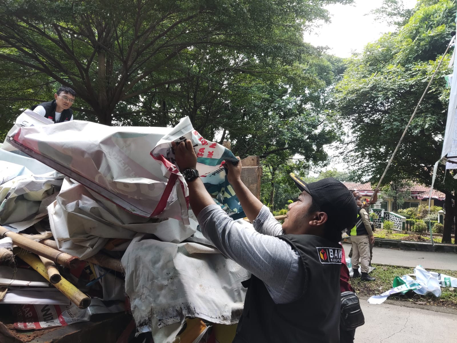 Bawaslu Kabupaten Subang Gelar Apel Pengawasan Masa Tenang dan Penertiban APK