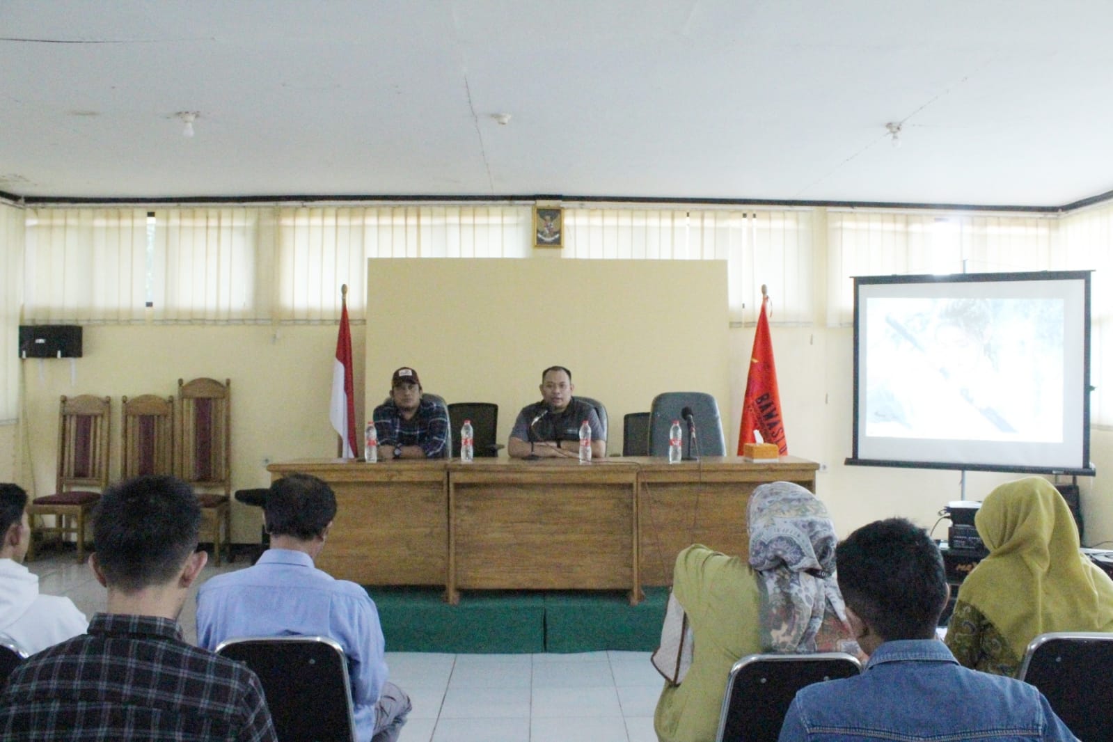 Bawaslu Kabupaten Subang Gelar Rapat Penguatan Kehumasan di Lingkungan Panwaslu Kecamatan