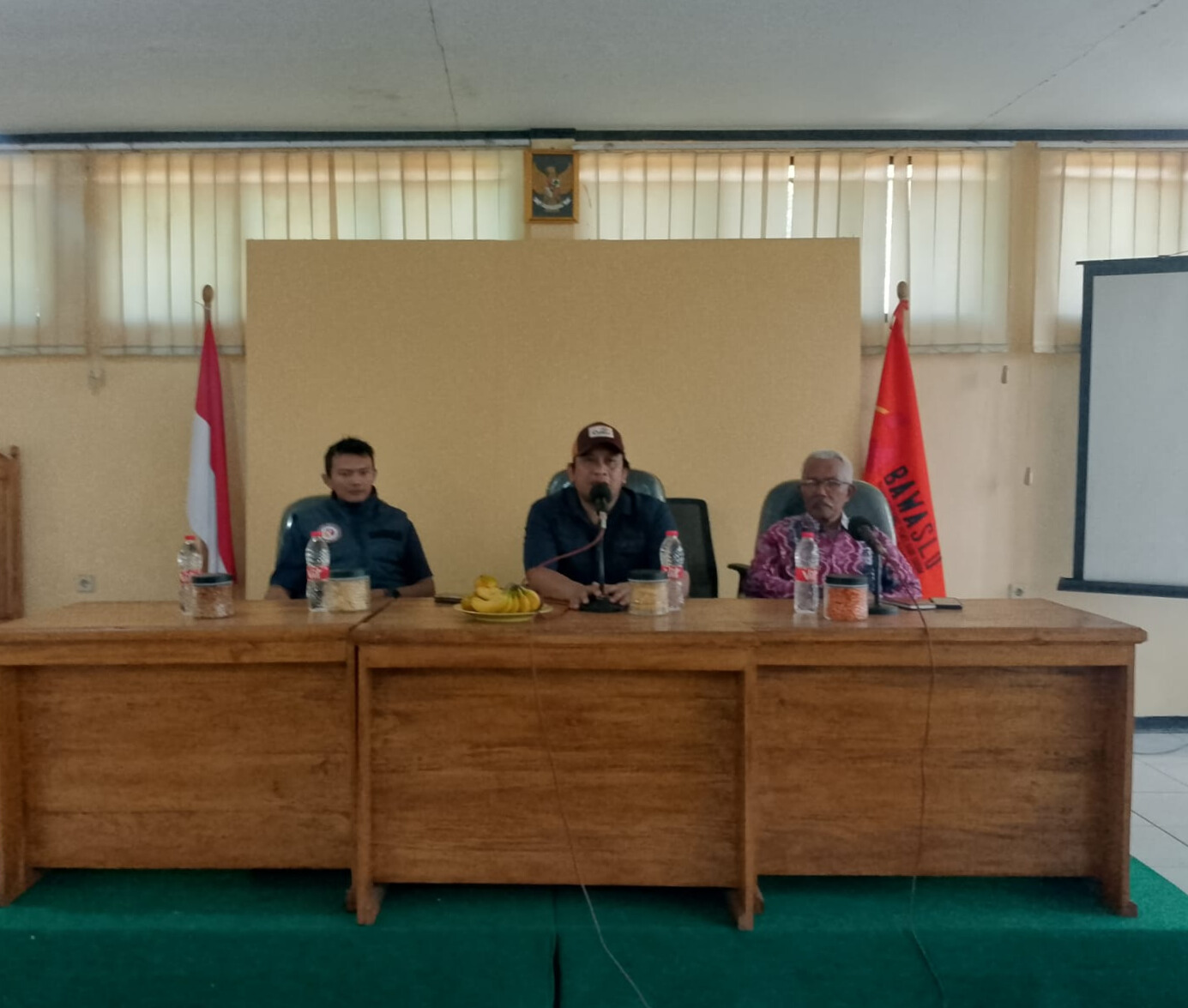 Bawaslu Kabupaten Subang Gelar Rapat Bahas Pengelolaan Data dan Informasi Publik